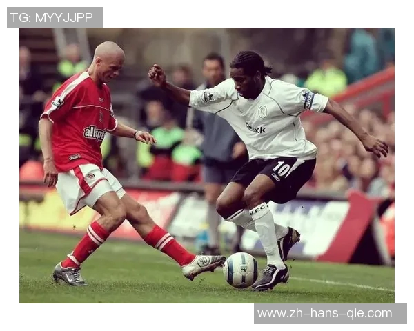 踢足球的基本规则解析与比赛策略分享让你轻松掌握足球精髓